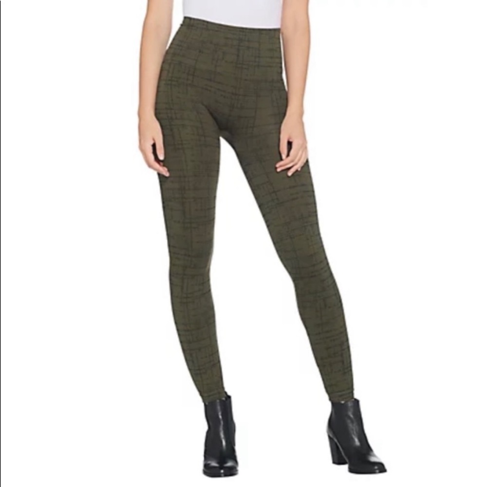 SPANX Look At Me Now Olive Crosshatch Legging
